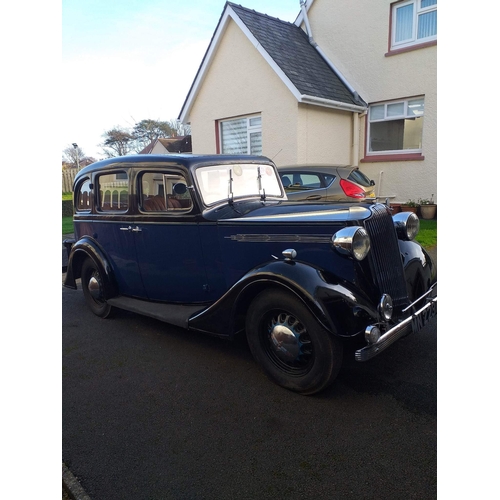 25 - MN2236
Vauxhall DX14 Saloon (Tourer)
First Registered 02.11.1936
Approx 49700 miles
Manual Petrol