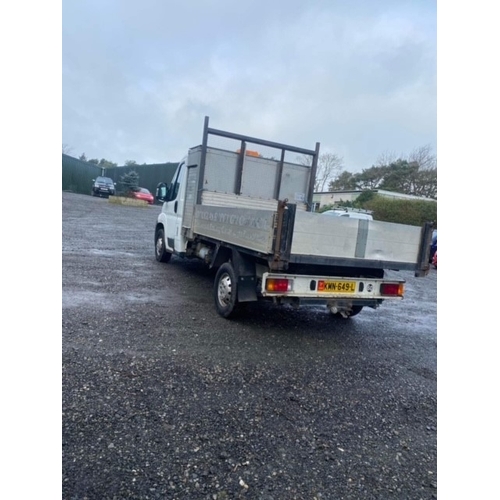 5 - KMN649L
White Peugeot Boxer 335 2198cc
First Registered 19.05.2011
Approx 62,450 miles
Manual Diesel... 