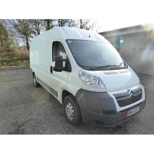 39 - KMN509T
White Citroen Relay 35 VAN 2198CC
First Registered 15.12.2011
Approx 69,000 miles
Manual Die... 