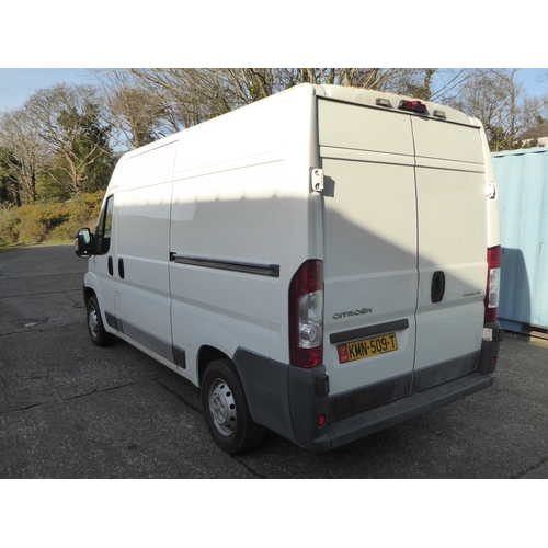 39 - KMN509T
White Citroen Relay 35 VAN 2198CC
First Registered 15.12.2011
Approx 69,000 miles
Manual Die... 