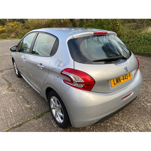 40 - LMN443H
Silver Peugeot 208 Active 1398cc
First Registered 06.09.2012
Approx 73,666 miles
Manual Dies... 