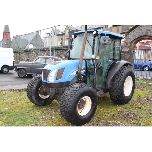 57 - GMN288T
New Holland DA60C4 Tractor
First Registered 25.06.2004
Approx 5302 hours
Diesel
VAT ON HAMME... 