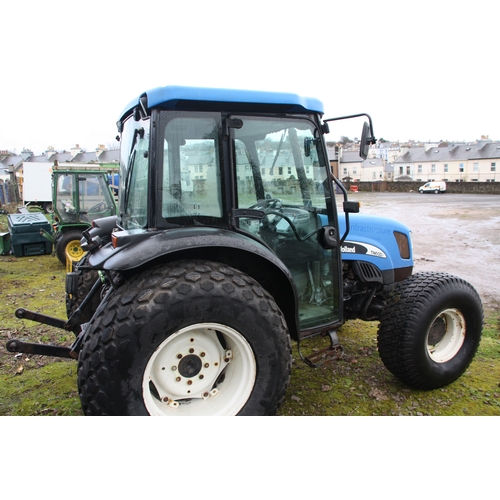 57 - GMN288T
New Holland DA60C4 Tractor
First Registered 25.06.2004
Approx 5302 hours
Diesel
VAT ON HAMME... 