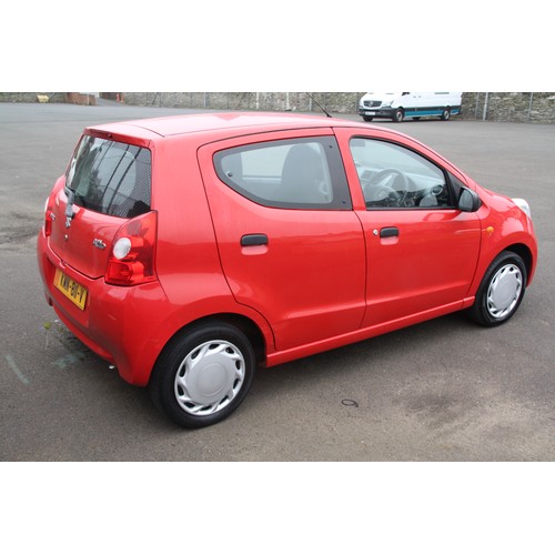 1 - KMN811V
Red Suzuki Alto 1.0 SZ
First Registered 20.04.2012
Approx 66,000 miles
Manual Petrol
Drivers... 