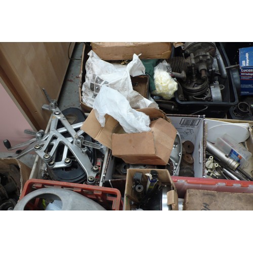 113 - Very large collection of motorcycle engine parts etc