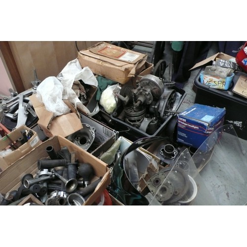 113 - Very large collection of motorcycle engine parts etc