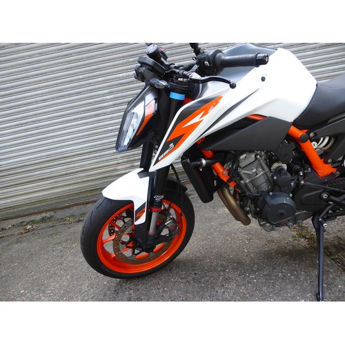 69 - PMN811N
KTM 890 Duke R 
First Registered 01.07.2020
Approx 11,910 miles
Petrol
Engine changed to sma... 