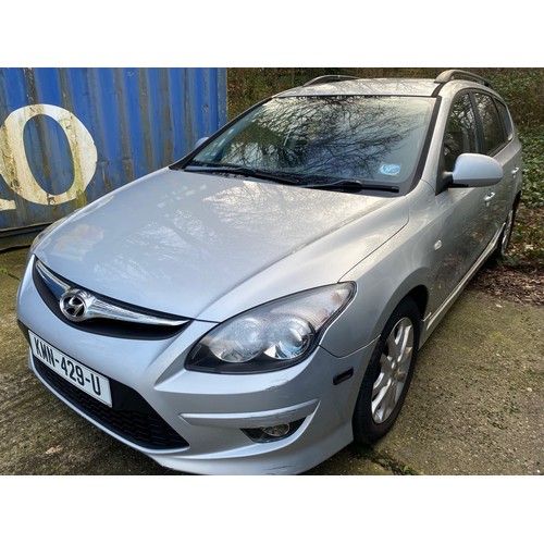 41 - KMN429U
Silver Hyundai i30 Comfort
First Registered 11.01.2011
Approx 117,544 miles
Manual Diesel
La... 