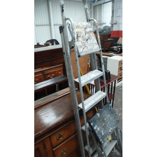 58 - Aluminium step ladder