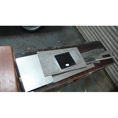 82 - Collection of steel plate off cuts