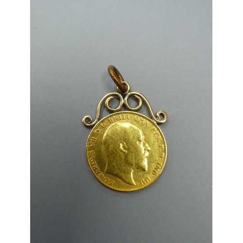 295 - 1907 Edwardian half sovereign made into a pendant