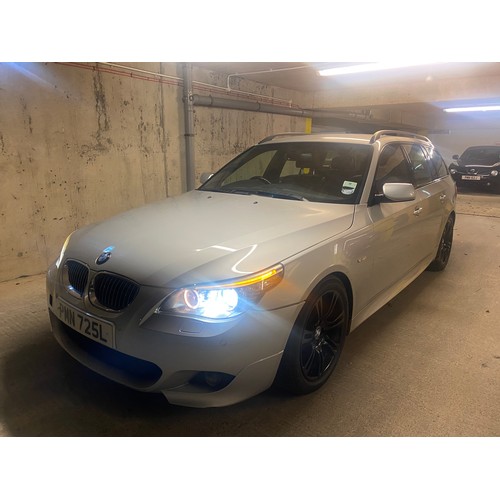 2 - PMN725L
BMW 525d M Sport Touring
First Registered 17.07.2007
Approx 122,000 miles
Auto Diesel
Tow ba... 