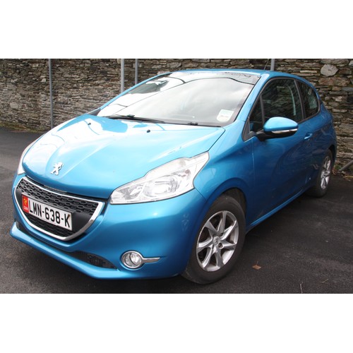 30 - LMN638K
Blue Peugeot 208 Active
First Registered 31.10.2012
Approx 82,908 miles
Petrol