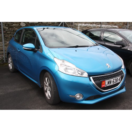 30 - LMN638K
Blue Peugeot 208 Active
First Registered 31.10.2012
Approx 82,908 miles
Petrol