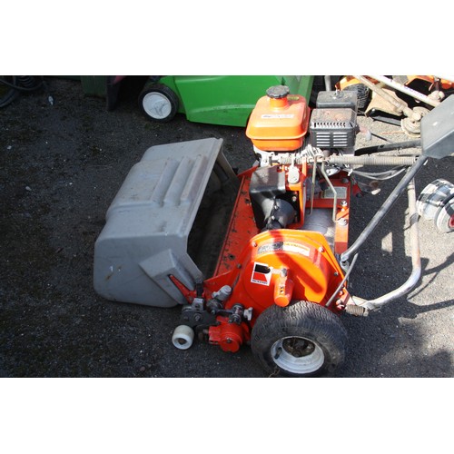 44 - Jacobsen Textron walk behind greens mower - untested