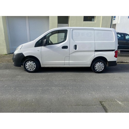 73 - RMN364D
White Nissan NV200 1461cc
First Registered 30.11.2010
Approx 113,000 miles
Manual Diesel
VAT... 