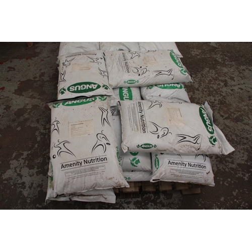 81 - Part Pallet of approx 14 bags of Angus Amenity Nutrition - See image for mix