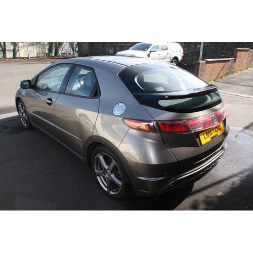 35 - LMN143C
Grey Honda Civic 2204cc
First Registered 14.07.2008
Approx 100,000 miles
Manual Diesel