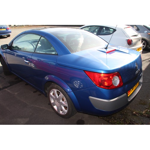 37 - KMN858B
Blue Renault Megane Dynamique 1598cc
First Registered 30.03.2007
Approx 34,000 miles
Manual ... 