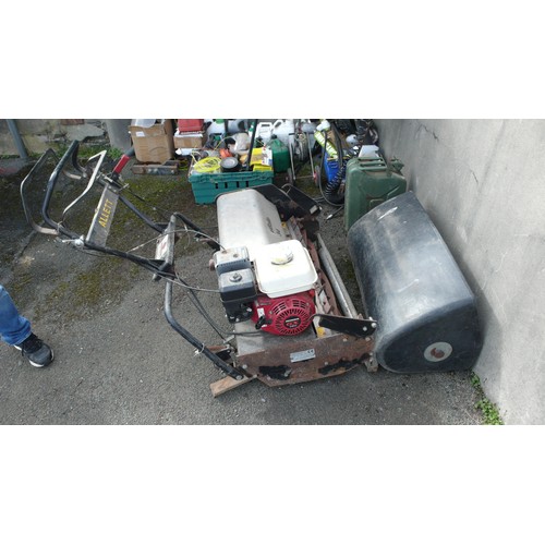 85 - Allett Buffalo 34 reel cylinder mower
Honda GX 160 engine