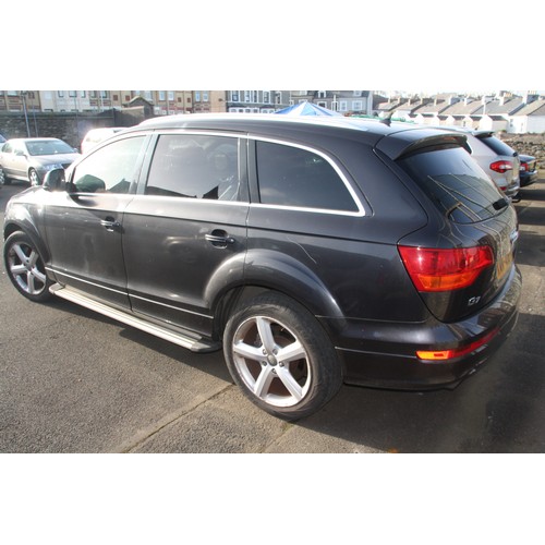 12 - RMN655C
Grey Q7 S line 3.0 TDI Quattro 5dr
First Registered 23.06.2008
Approx 90568 miles
Auto Diese... 