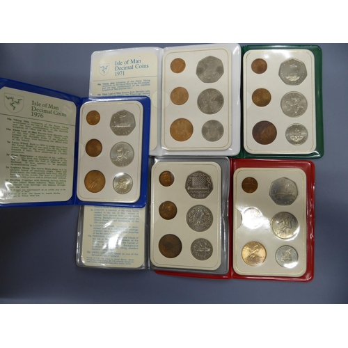 86 - Collection of IOM coinage held in plastic wallets 1971 1975 1976 1979 & 1980