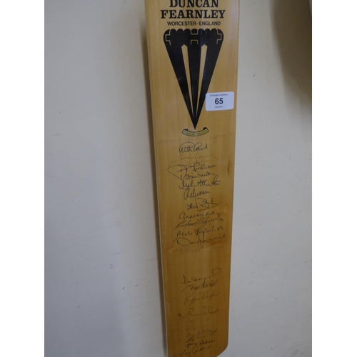 237 - Duncan Fearnley cricket bat signed by England and The  West Indies test teams 1991 together with sig... 