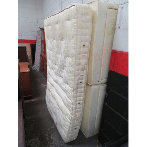 4 - 4ft 6ins Sleepeezee mattress and bed base