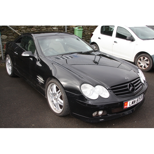 23 - LMN971P
Black Mercedes-Benz SL 5.0 convertible Brabus
First Registered 16.06.2004
Approx 69,794 mile... 