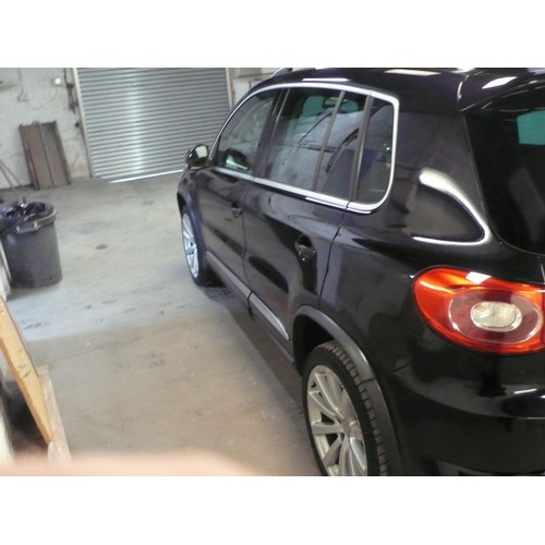 7 - LMN798J
Black Volkswagen Tiguan R Line 1968cc
First Registered 21.06.2011
Approx 79,000 miles
Auto D... 