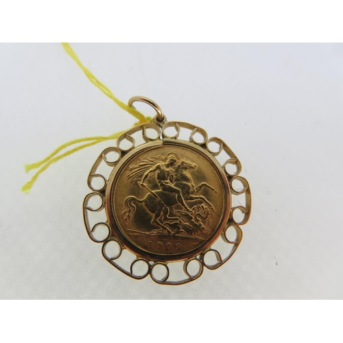 197 - 1909 half sovereign pendant set in 9 ct. gold - 6.4 grammes