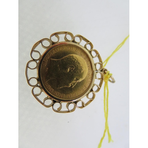 197 - 1909 half sovereign pendant set in 9 ct. gold - 6.4 grammes