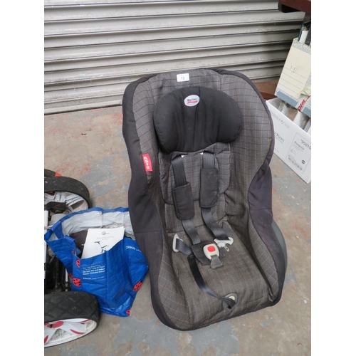 72 - Britax Asis child's car seat