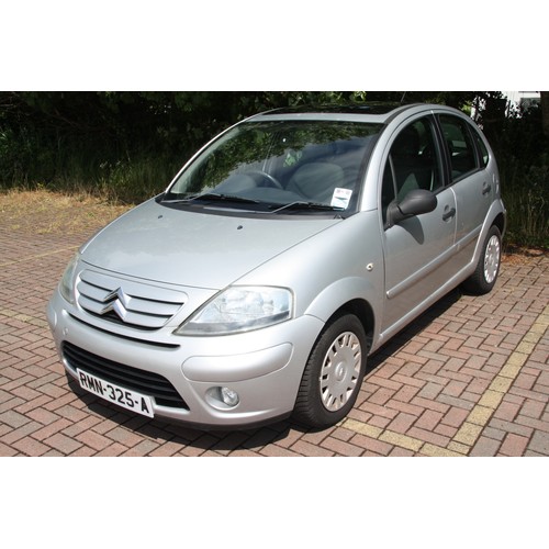 16 - RMN325A
Citroen C3 Cool 1.2
First Registered 26.06.2009
Approx 86,000 miles
Manual Petrol
Taxed unti... 