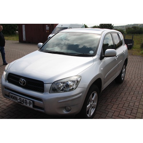 8 - MMN948P
Toyota RAV4 2.0VVTi XT-R
First Registered 01.09.2007
Approx 76,000 miles
Auto Petrol
Alloys,... 