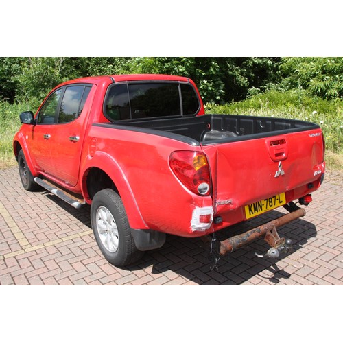 69 - KMN787L
Red Mitsubishi L200 DI-D Trojan
First Registered 17.06.2011
Approx 61,000 miles
Manual Diese... 