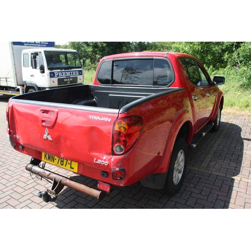 69 - KMN787L
Red Mitsubishi L200 DI-D Trojan
First Registered 17.06.2011
Approx 61,000 miles
Manual Diese... 