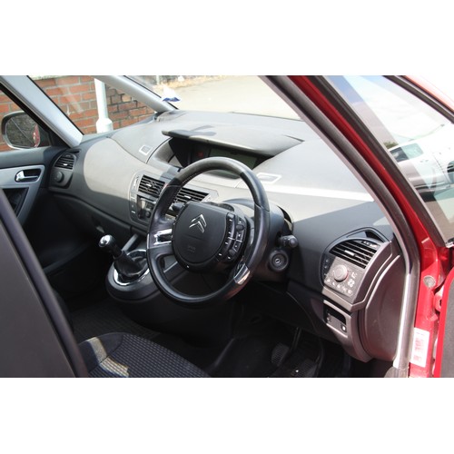 70 - KMN572L
Citroen C4 Picasso 7VTR plus 1798cc
First Registered 13.05.2008
Approx 92,000 miles
Manual P... 