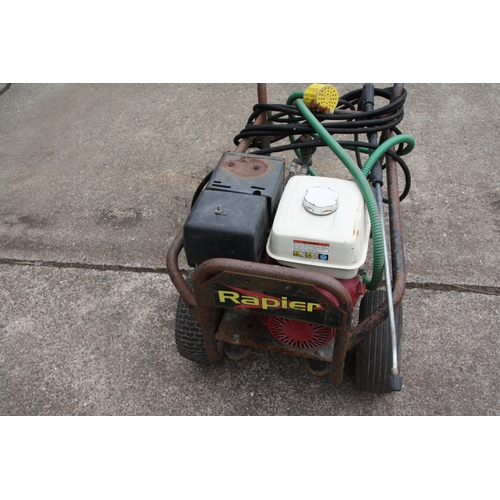 120 - Rapier pressure washer (spares/repair) plus a Honda Lawnmower (Spares/Repair)
VAT ON HAMMER @ 20%