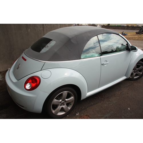 129 - MAN350E - NOT INCLUDED WITH SALE OF CAR
Blue Volkswagen Beetle 1896cc
First Registered 16.12.2005
Ap... 