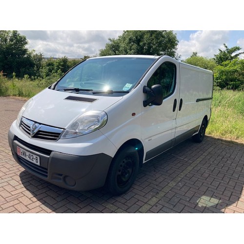 38 - LMN412B
White Vauxhall Vivaro 2900 CDTI LWB 1995cc
First Registered 23.11.2011
Approx 123,000 miles
... 