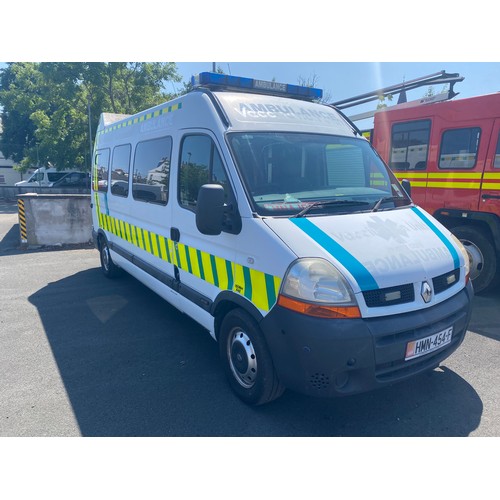 125 - HMN454F
Renault Master 2.5D ex Ambulance welfare unit
First Registered 12.10.2005
Approx miles TBC
m... 