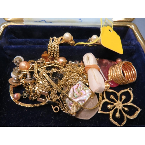 93 - Two pearl/gold rings plus costume jewellery