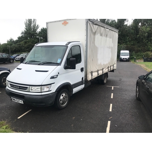 14 - HMN527C
White Iveco Daily 35 C12 2300cc
First Registered 29.06.2005
Approx 99,000 miles
Manual Diese... 