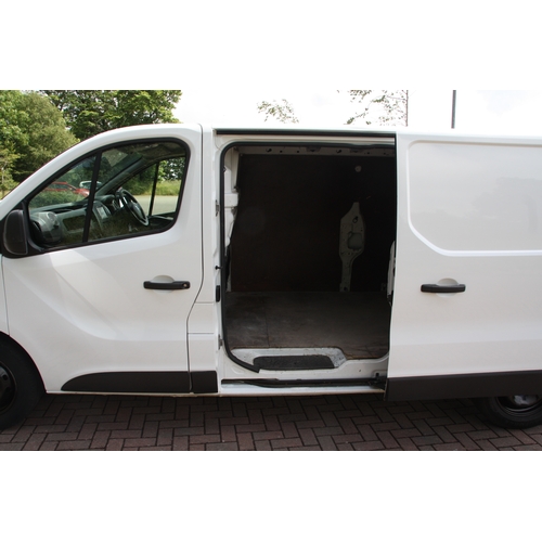 19 - RMN383F
White Renault Trafic LL29 DCI
First Registered 27.05.2015
Approx 69,000 miles
Manual Diesel