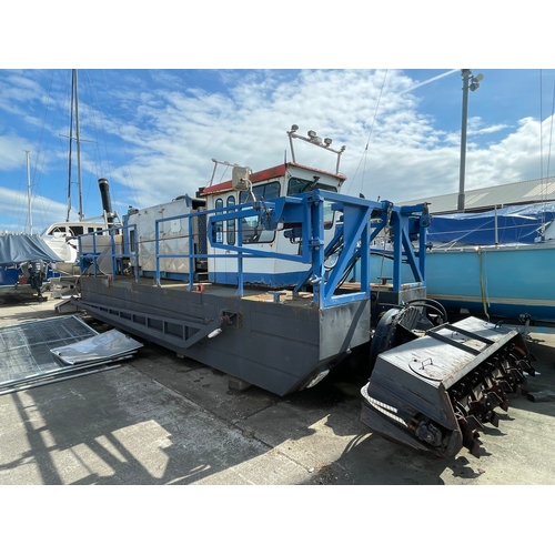 44 - May Queen
Versi Dredge 4010 Suction dredger
Circa 2004
Length 11.5m (without disharge pipe), Breadth... 