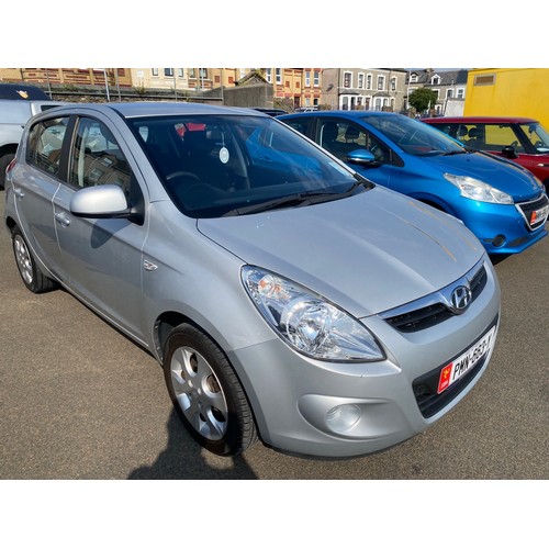 123 - PMN663Y
Silver Hyundai i20 1396cc
First Registered 03.08.2011
Approx 27,673 miles
Auto Petrol