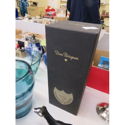 15 - Bottle of Dom Perignon, Vintage 2006, in original box