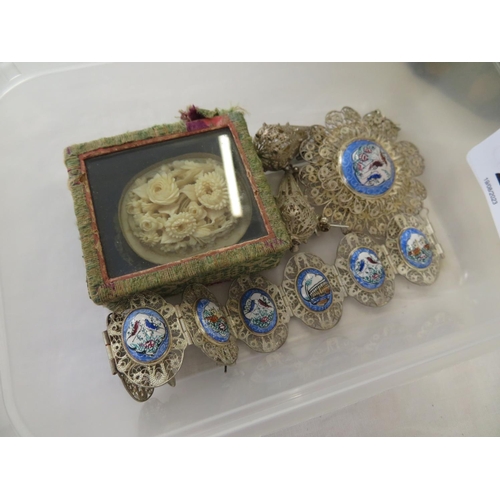 24 - Filigree silver jewellery and a finely carved small Chinese plaque