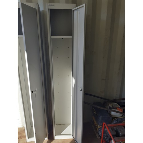 71 - Two Bisley lockers 1800x300x300mm
VAT ON HAMMER @ 20%